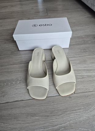 Шкіряні мюлі estro