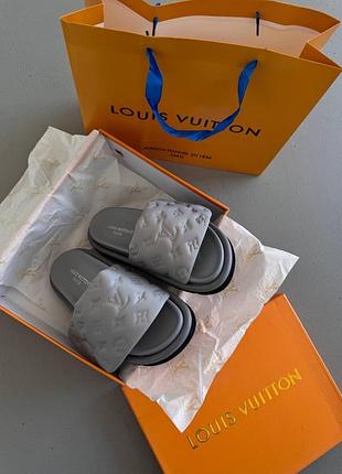 Pillow slides light grey