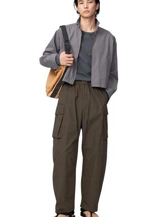 Трендові штани-парашути / карго uniqlo wide-fit parachute pants