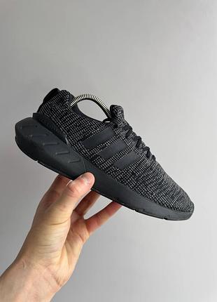 Кросівки adidas originals