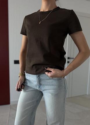 Базова коричнева футболка zara з щільної тканини