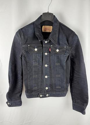 Джинсовая куртка levis