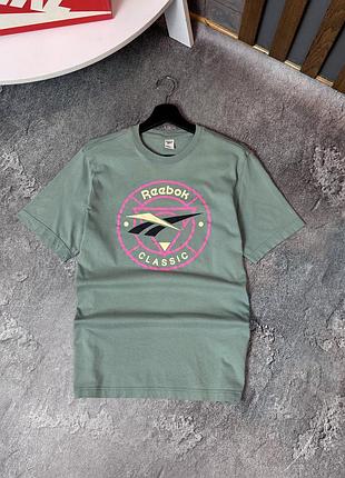 Жіноча футболка reebok