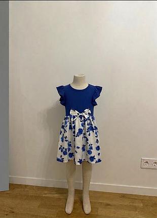 Ошатна сукня для дівчинки на 4 роки (4y) з синіми трояндами