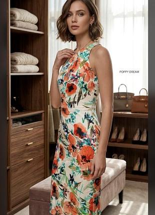 Яскрава сукня closet