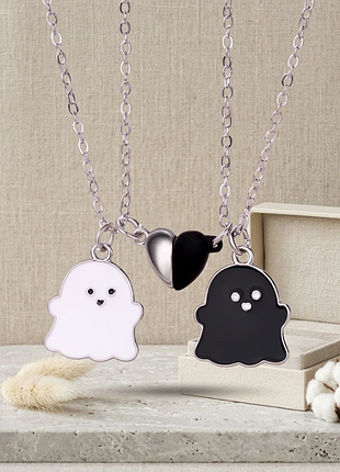 Парні підвіски-кулони на ланцюжках «ghost love» на магнітах