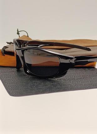 🕶️🕶️ солнцезащитные очки в спортивном стиле и глянцевой оправе 🕶️🕶️