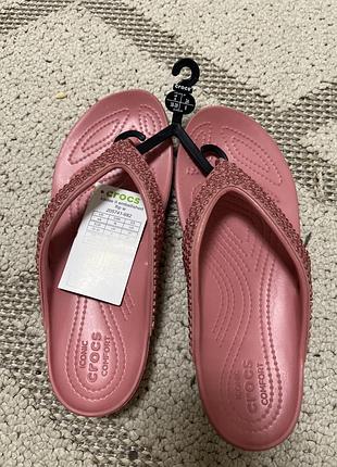 Вʼєтнамки crocs 38 р меншомірять