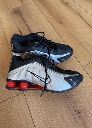 Кросівки nike shok