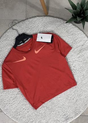Кроп топ від nike