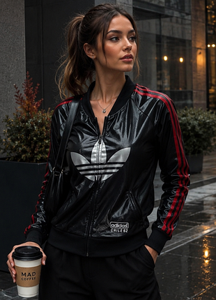 Женская бомбовая олимпийка чёрного цвета adidas chile 62 made in indonesia с биркой