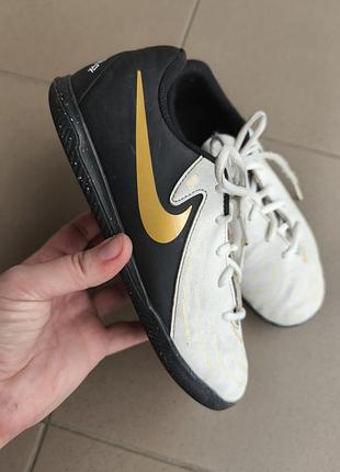 Оригінальні спортзалки nike phantom