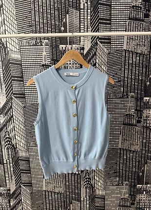 Блакитна стильна жилетка з гарними золотими ґудзиками zara жіноча трендова жилетка зара футболка, топ