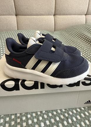 Кросівки adidas