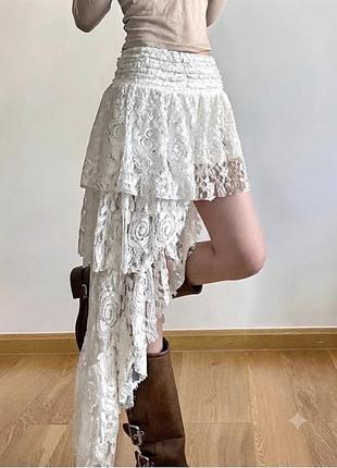 Асиметрична каскадна  біла мереживна спідниця coquette soft girl