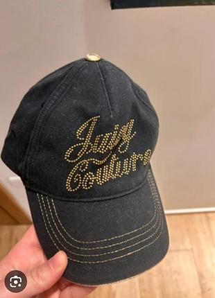 Черная бейсболка, кепка juicy couture украшена логотипом из золотистых страз