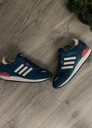 Кросівки оригінал adidas zx 700 w