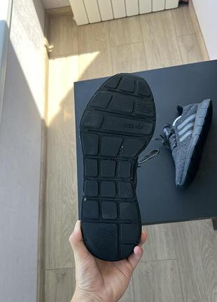 Кросівки adidas 7