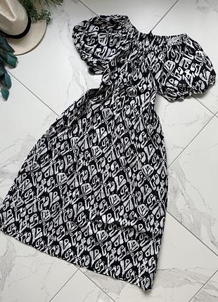 Пляжна сукня в принт