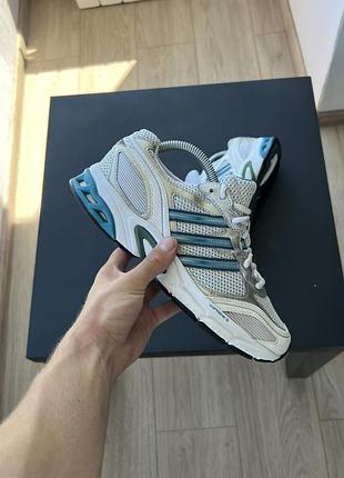 Кросівки adidas