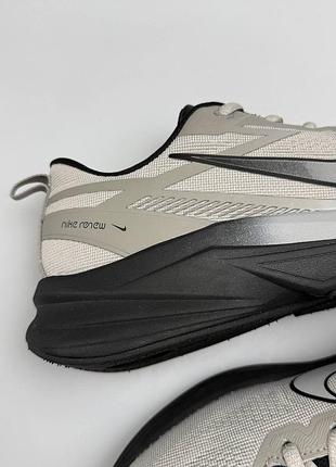 Nike renew light grey black 8