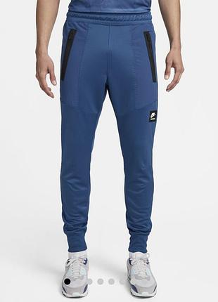 Nike air max

men's joggers