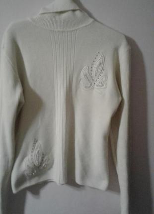 Ошатний білий пуловер2 фото