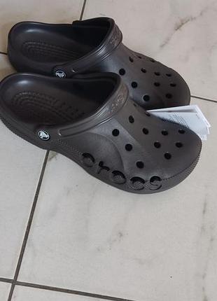 Шоколадні сабо crocs baya clog