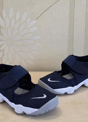 Летние кроссовки nike rift оригинал размер 35