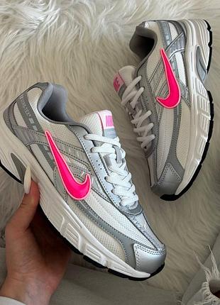 Круті кроси nike initiator