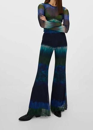 Штани-кльош stradivarius із сітки в техніці tie-dye синьо-зелені m