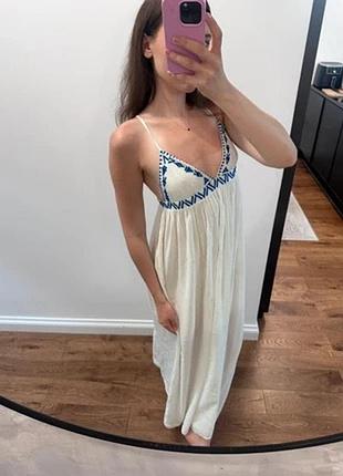 Біла довга бавовняна сукня сарафан з вишивкою бренд calzedonia