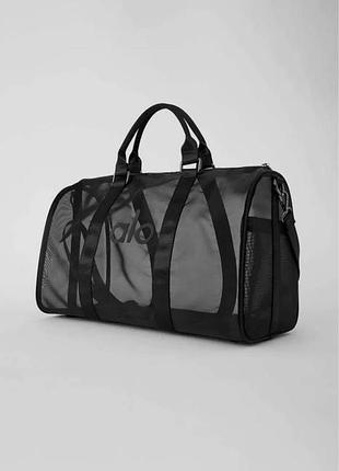 Спортивна сумка alo yoga mesh duffel bag / чорна містка сумка для тренувань та подорожей