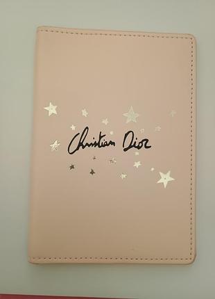 Обкладинка для паспорта christian dior beaute рожева оригінал з зірками dior travel чехол для паспорта диор