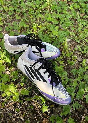 Футбольні бутси — adidas f50 messi
