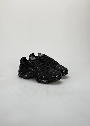 Nike air max plus all black