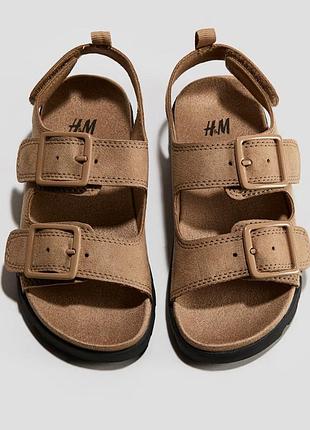Босоніжки h&m ,коричневі,на регулюючих застібках