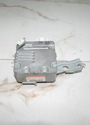 Блок електро підсилювач 8665005040 toyota avensis t25 2003-2008