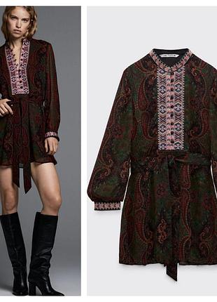 Женское платье zara с поясом и вышивкой, принт пейсли l