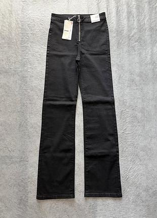Нові чорні джинси кльош з блискавкою спереду flare skinny
