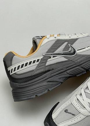 Nike initiator grey 8