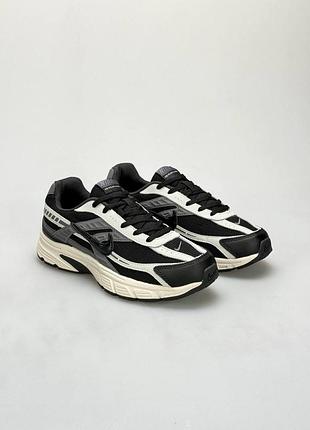 Nike initiator black grey white