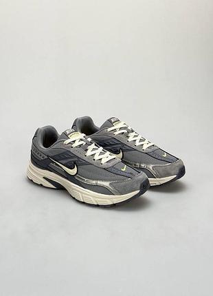 Nike initiator grey white