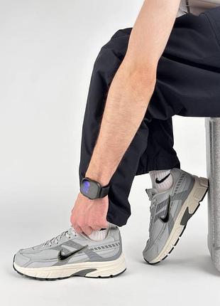 Чоловічі кросівки nike initiator light grey beige