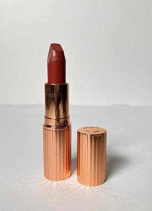 Губная помада charlotte tilbury pillow talk 2