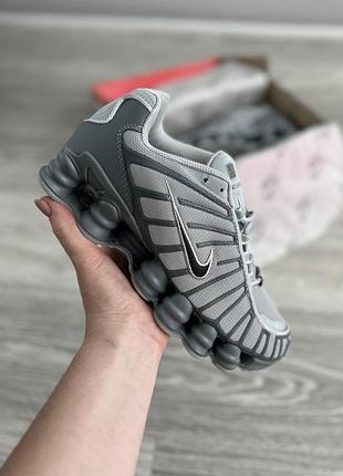Nike shox silver