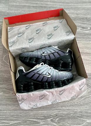 Nike shox silver 4