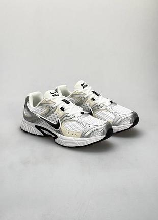 Жіночі кросівки nike v5 rnr white metallic beige