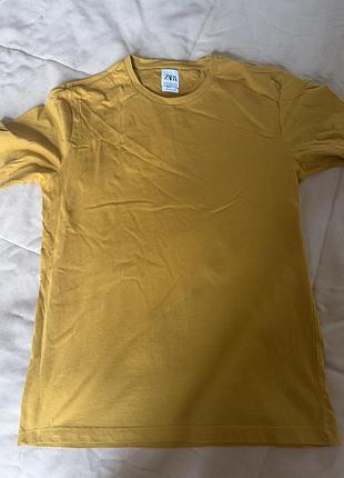 Чоловіча футболка zara