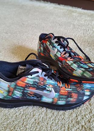 Кроссовки женские nike
